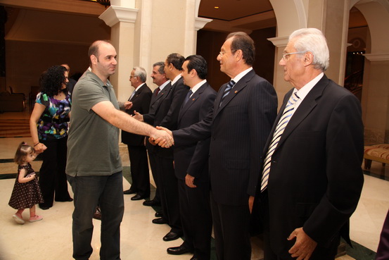 صورة من ألبوم 2010